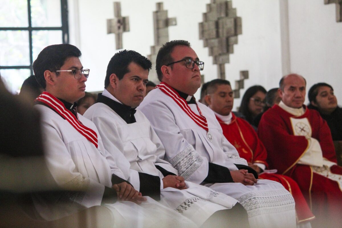 Seminaristas reciben lectorado y admiten a uno a las Órdenes Sagradas